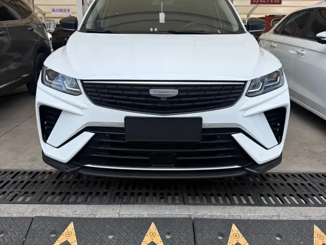 Geely Binyue — Фото автомобиля 8