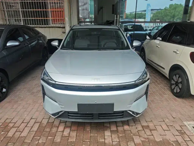 Geely Galaxy L6 — Фото автомобиля 2