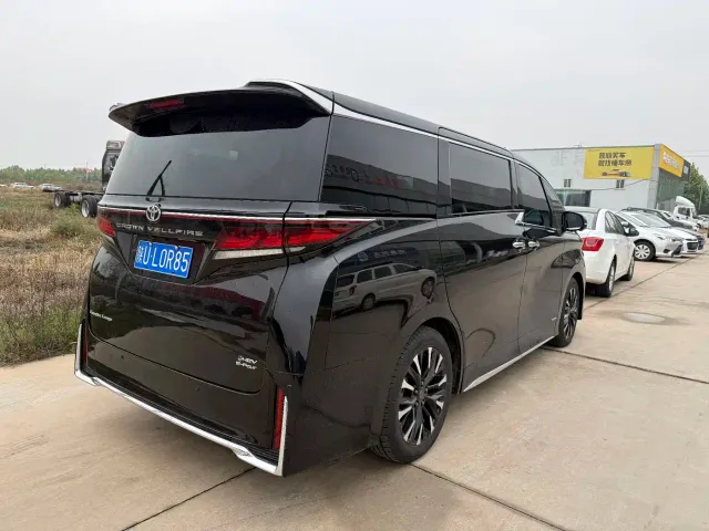 Toyota Vellfire — Фото автомобиля 7