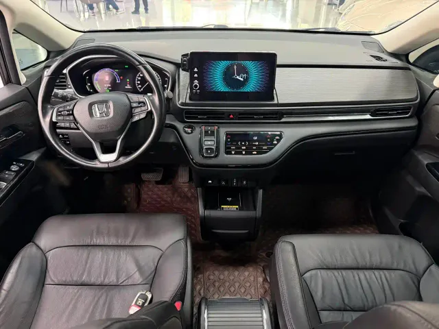 Honda Elysion — Фото автомобиля 7