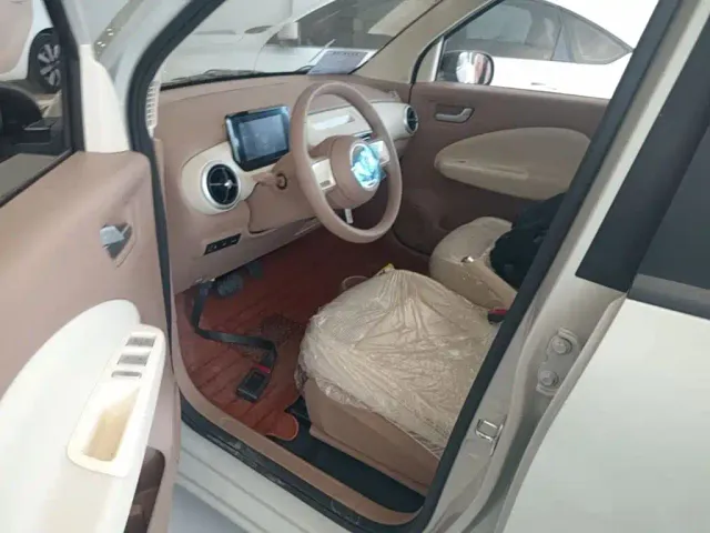 Wuling Hongguang Mini EV — Фото автомобиля 14