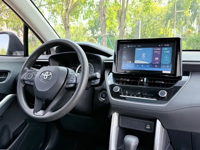 Toyota Corolla Cross — Фото автомобиля 11