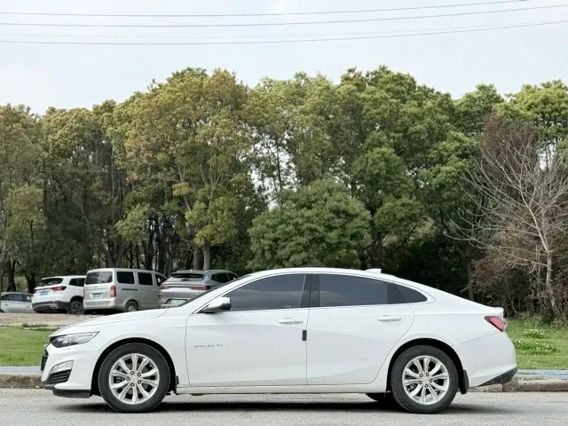 Chevrolet Malibu XL — Фото автомобиля 4