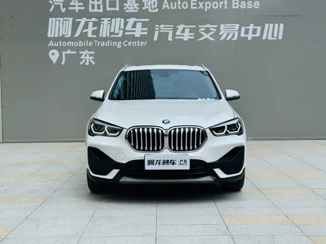 BMW X1 — Фото автомобиля 2