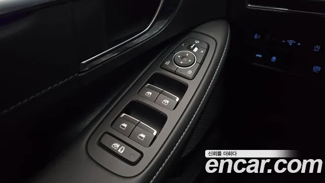 Hyundai Sonata — Фото автомобиля 28