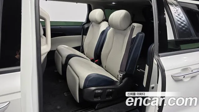 Kia Carnival 4th Gen — Фото автомобиля 16
