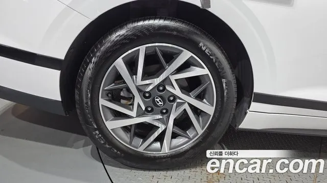 Hyundai Grandeur GN7 — Фото автомобиля 5