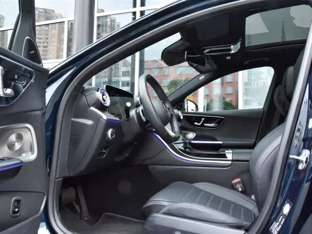 Mercedes-Benz C-Class — Фото автомобиля 12