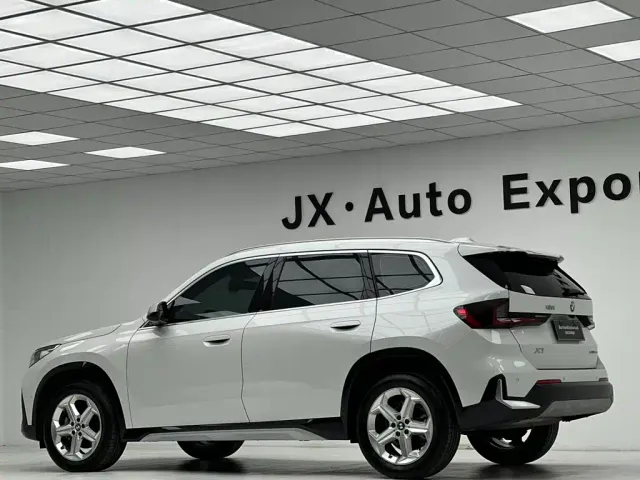 BMW X1 — Фото автомобиля 6