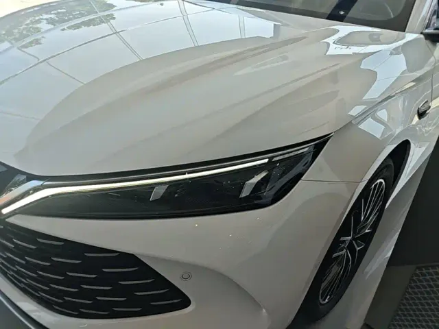 BYD Qin L — Фото автомобиля 23