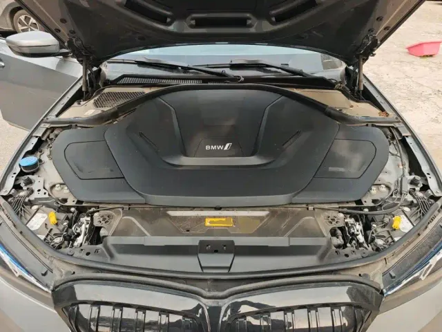 BMW i3 — Фото автомобиля 10