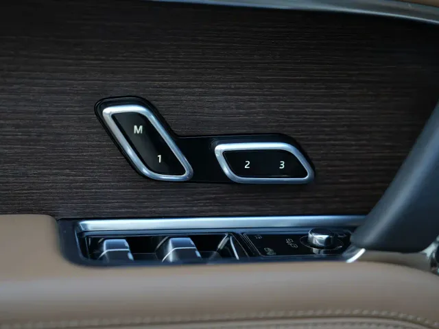Land Rover Range Rover — Фото автомобиля 21