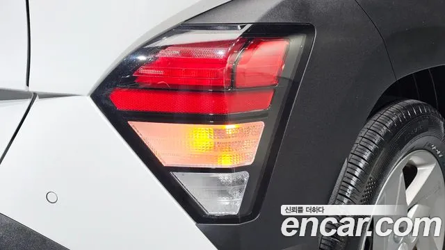 Hyundai Kona — Фото автомобиля 8