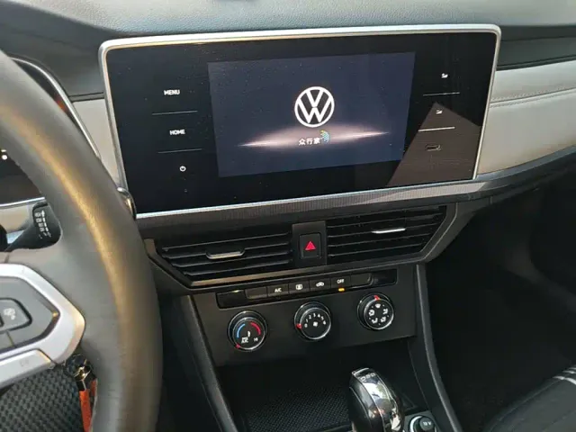Volkswagen Bora — Фото автомобиля 12