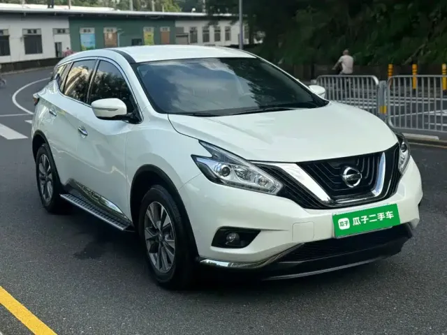 Nissan Murano — Фото автомобиля 3