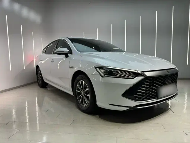 BYD Qin PLUS — Фото автомобиля 7