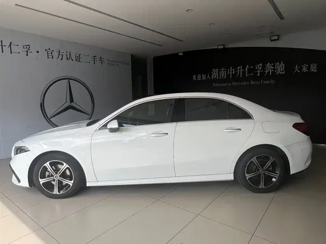 Mercedes-Benz A-Class — Фото автомобиля 2