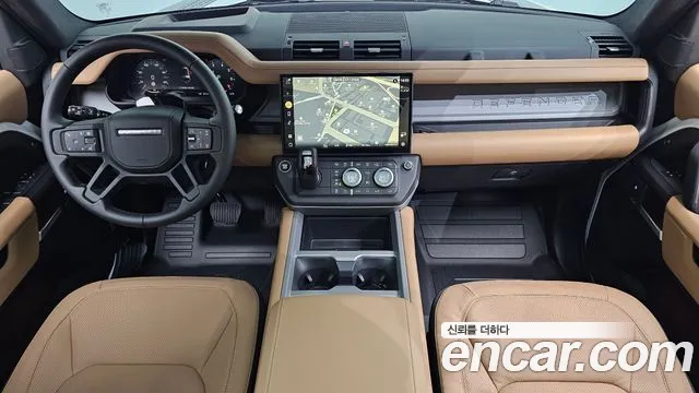 Land Rover Defender — Фото автомобиля 9