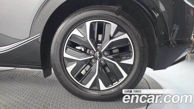 Kia EV6 — Фото автомобиля 6