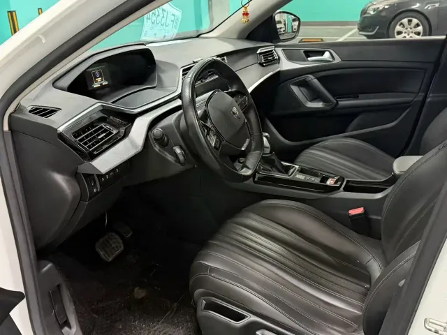 Peugeot 408 — Фото автомобиля 4