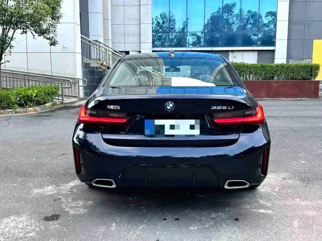 BMW 3 Series — Фото автомобиля 9