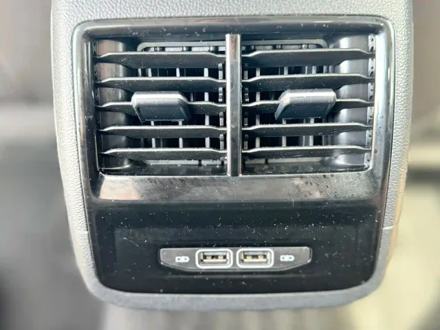 Volkswagen Sagitar — Фото автомобиля 11