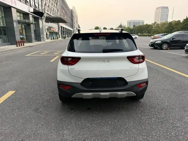Kia KX1 — Фото автомобиля 5