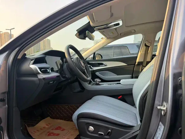 Hongqi H5 PHEV — Фото автомобиля 2