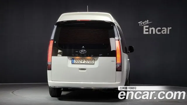 Hyundai Staria Staria 4WD Lounge 9 мест — Фото автомобиля 4