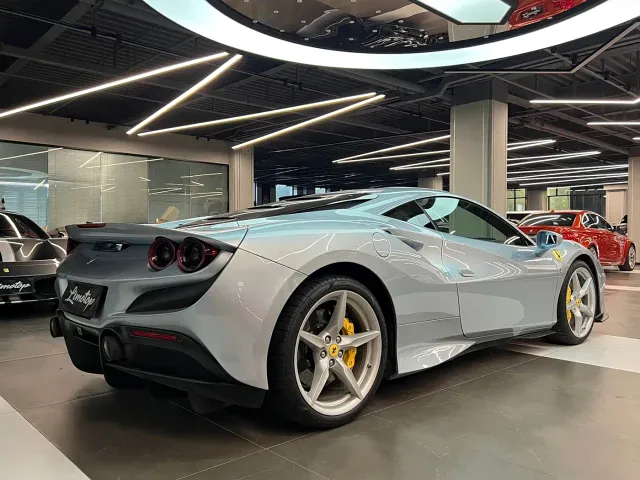 Ferrari F8 — Фото автомобиля 5
