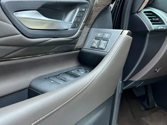 Toyota Vellfire — Фото автомобиля 17