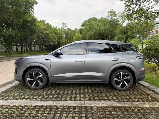 BYD Sealion 06 — Фото автомобиля 15