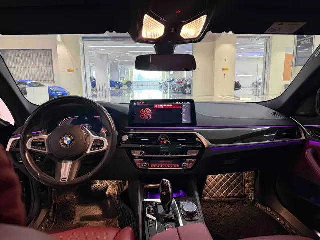 BMW 5 Series — Фото автомобиля 6