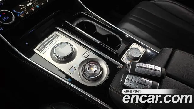 Genesis GV80 — Фото автомобиля 12