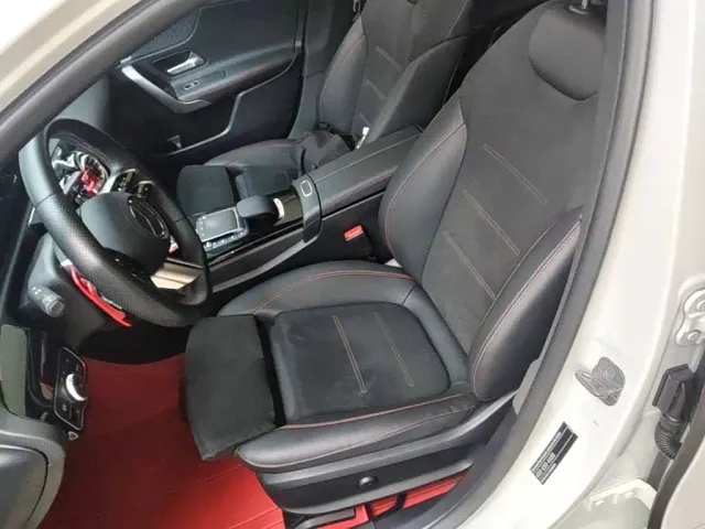 Mercedes-Benz A-Class — Фото автомобиля 14