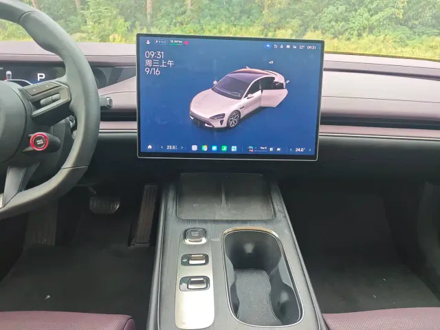 Xiaomi SU7 — Фото автомобиля 22