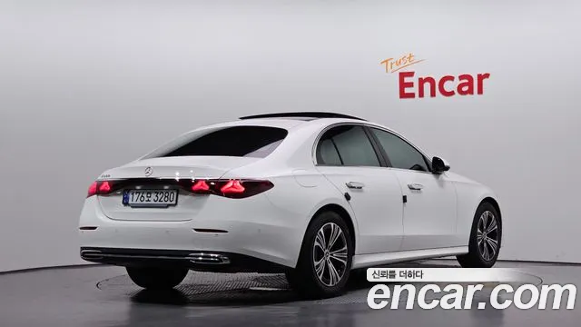 Mercedes-Benz E-Class W214 — Фото автомобиля 2