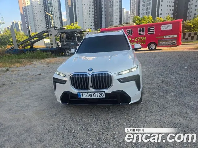 Фотография автомобиля — BMW X7 G07