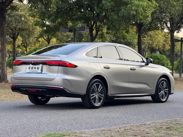 Geely Galaxy Stellar 6 — Фото автомобиля 8
