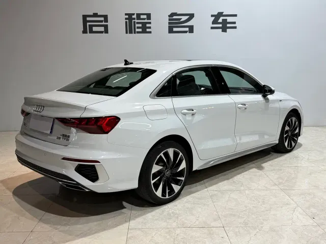 Audi A3 — Фото автомобиля 4