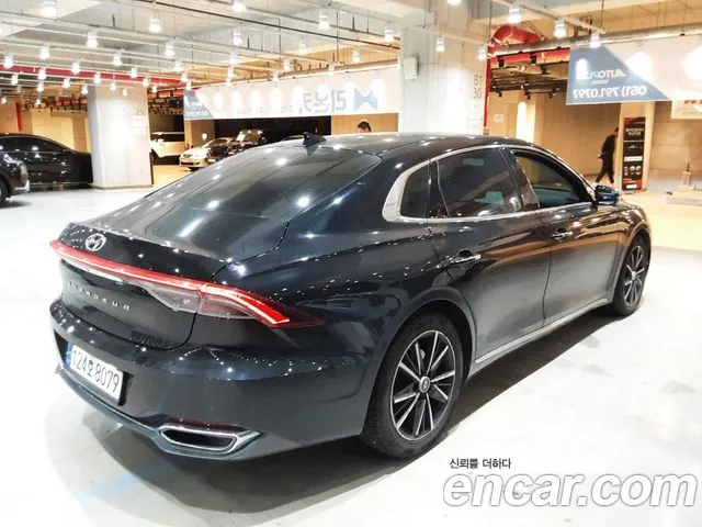 Hyundai Grandeur Grandeur (New) — Фото автомобиля 3
