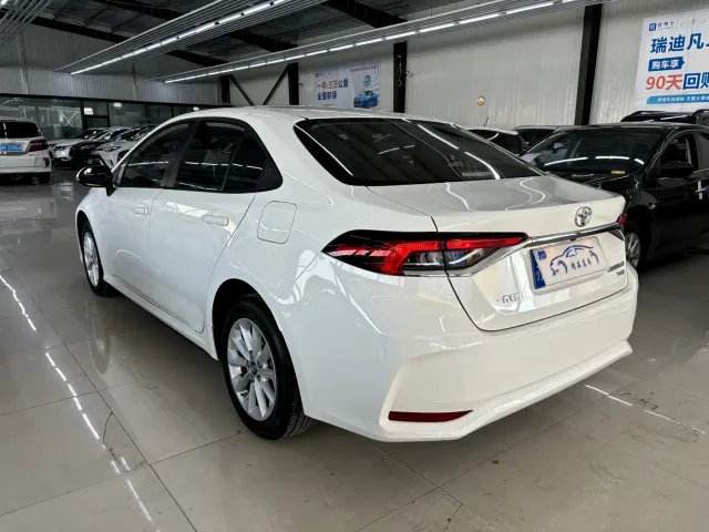 Toyota Corolla — Фото автомобиля 4