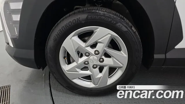 Hyundai Kona — Фото автомобиля 5
