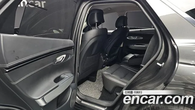Genesis GV70 2.5T Бензин AWD — Фото автомобиля 4