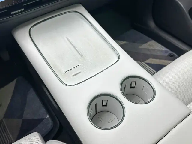 Nissan N7 — Фото автомобиля 17