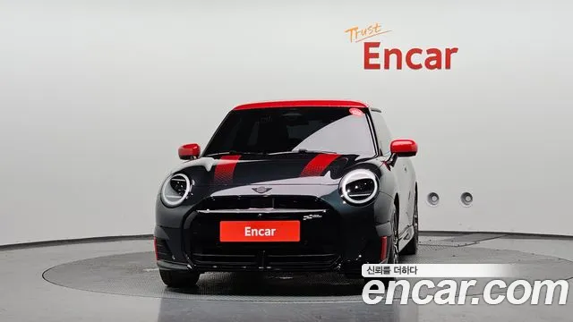 Mini Cooper — Фото автомобиля 2