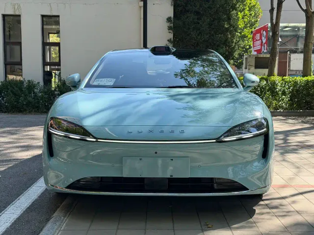 Luxeed S7 — Фото автомобиля 2