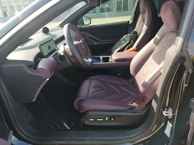 Nio ET5 Touring — Фото автомобиля 14
