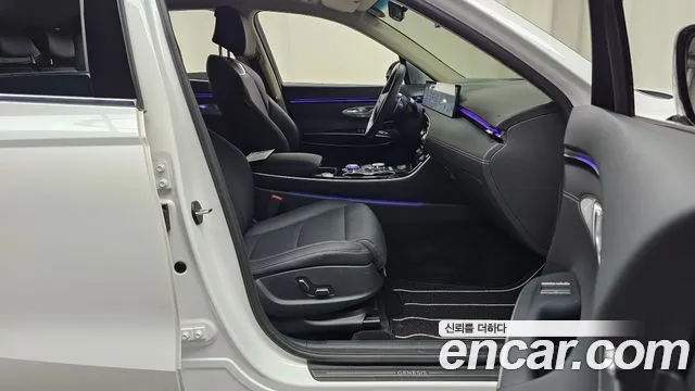 Genesis GV70 — Фото автомобиля 26