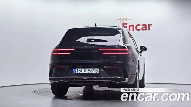 Genesis GV70 2.5T Бензин AWD — Фото автомобиля 4